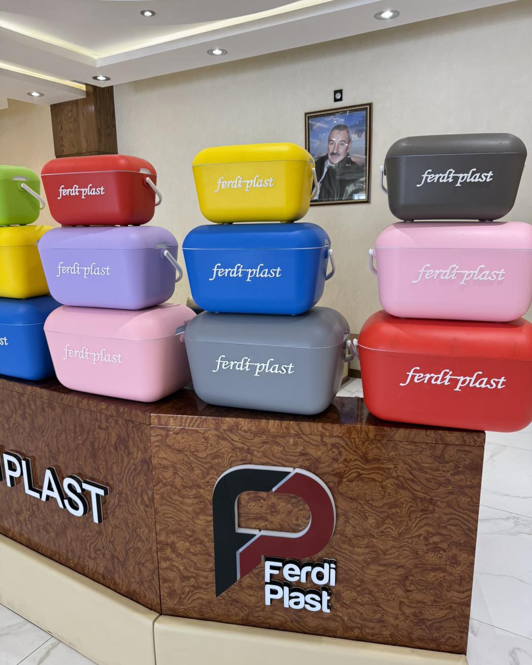 Glacière Ferdi Plast 12 Litres RFE211 – حافظة تبريد