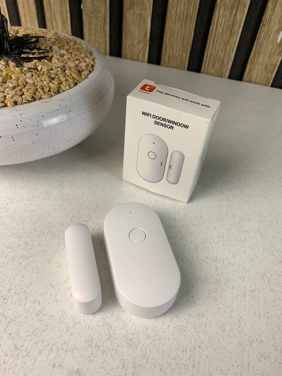 Détecteur de porte et fenêtre WiFi avec alarme capteur magnétique - مستشعر الأبواب والنوافذ الذكي